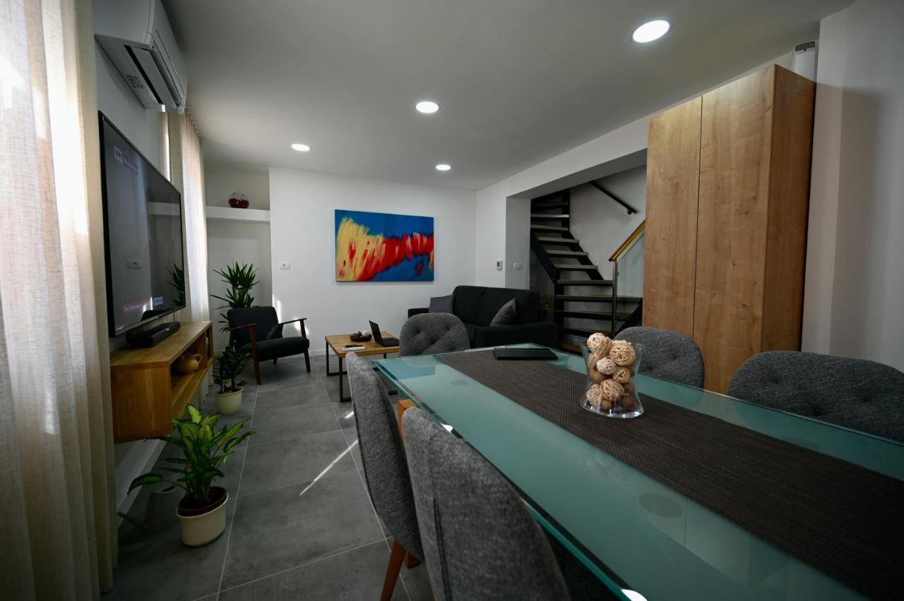 Apartments Porta Maggiore Копер Екстер'єр фото